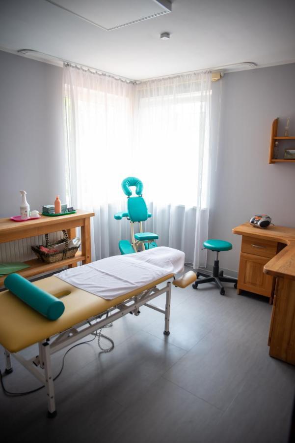 Marta Medical Hotell Połczyn-Zdrój Exteriör bild