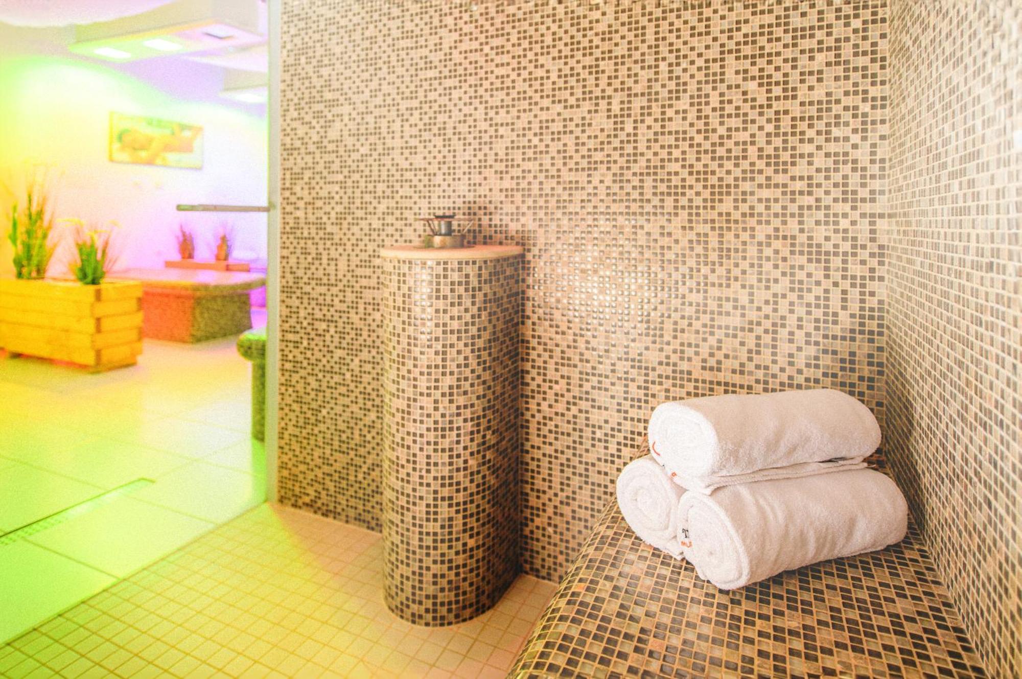 Marta Medical Hotell Połczyn-Zdrój Exteriör bild